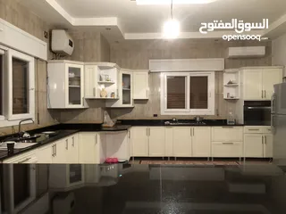  4 فيلا دورين مفصولات 1000متر