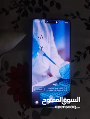  1 جهاز غني عن تعريف بسعر مناسب غير قابل لبدل  موجود رصيفه معو كرتونه  وسمعات فقط