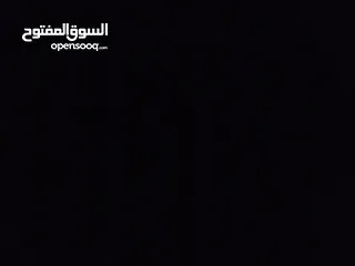  6 شاشه نوع [ DELL ] بحالة ممتازة للبيع . . . . . . . . . . . . . . . . . . .