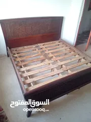  1 تخت خشب مجوز
