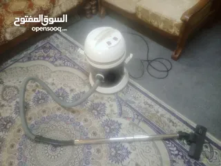  2 مكنسه كهربائيه olmar  مستعمله بحاله ممتازه