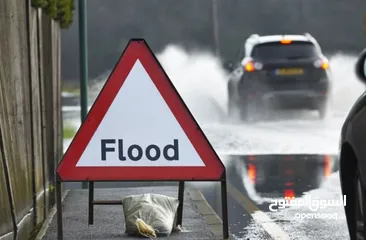  2 هل أنت عالق بسيارة غمرتها الفيضانات؟ نحن نوفر لك كل ما تحتاجه! Stuck with a Flooded Car?