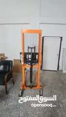  6 كومبريسر ايطالي 750 لتر ورافعة 2 طن فعلي