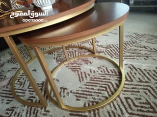  6 طقم طاولات قطعتين وسط كبيره لون بني جوزي خشب سويدي جديده