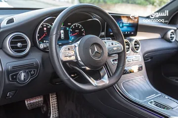  28 Mercedes Glc200 hybrid 2021 4matic Coupe   السيارة بحالة ممتازة جدا و قطعت مسافة 33,000 كم