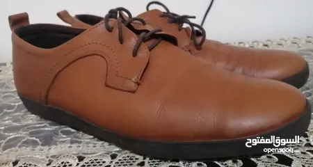  3 حذاء جلد طبيعي لون عسلي نمره 43