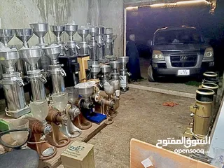  23 ماكنات طحن قهوة بحال الوكالة ، أنواع مختلفه احجام مختلفه ، حجر جديد بحال المصنع -من حجر 8 لحجر 14