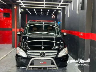  1 Mercedes-Benz vito