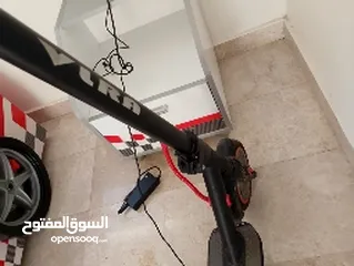  3 سكوتر للبيع بس بطاريه خربانه