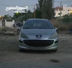  3 بيجو 207 / لون فضي/ بنزين
