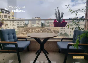  1 شقة للبيع بموقع مميز قريب لوسط البلد  مع اطلالة