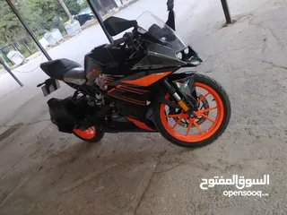  2 KTM RC 200