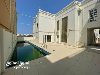  2 4 + 1 BR Large Villa in MSQ with Private Pool