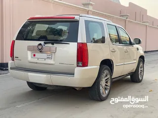  3 Cadillac escalade 2012