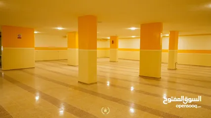  28 شقة للبيع طابق ارضي 95م مع ترس 50م (سكنية - استثمارية) في ديرغبار شارع ال 60 ، مطبخ راكب ، تدفئة غاز