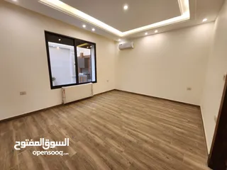  7 شقة ارضية للبيع في منطقة الصنوبر - ref : 14432
