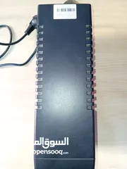  2 UPS 850 مستعمل نظيف