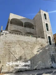  4 عقار للبيع