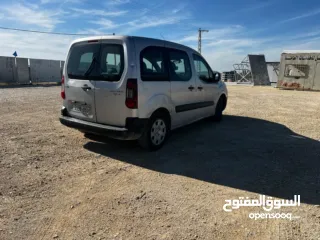  3 بيجو بارتنر 2015