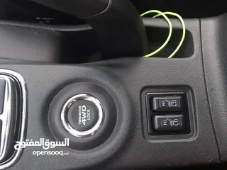  15 ميتسوبيشي اوتلاندر 2014 فل الفل اعلى صنف فيها كل المواصفات لون اسود ملوكي