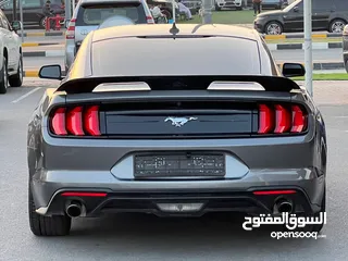  7 FORD MUSTANG EcoBoost V.4 Turbo 2022