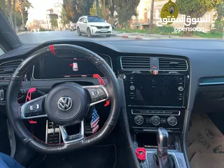  7 lVolkswagen Golf Gti