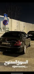  2 مرسيدس ‏E200 2005 أفنجارد  فل الفًل فحص ثلاثة جيد ضربة وسط الشاصي يعني تعتبر أربعة جيد