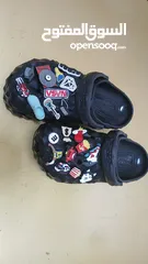 2 كروكس للبيع مستعمل قليل جدا
