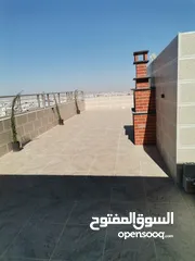  25 شقه مع رووف دوبلكس 220م للبيع جنوب كليه الطب لجامعه اليرموك خلف صيدليه الرازي وغرب دوار اللوازم