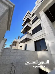  10 شقة ارضية مع مدخل خاص بتلاع العلي قرب كلية المجتمع العربي