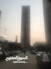 1 محل للبيع  مساحة 500 م أبراج عثمان  كورنيش المعادى