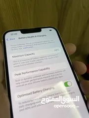  11 IPHONE 13 (128-256 gb) 82% - 94%                      أيفون 13 بطاريات عالية بحالة الوكالة