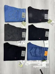  4 بنطلون جينز رجالي فل ليقرا نخب  متوفر بخمسة ألوان وبالمقاسات التالية: من *30* إلى *38*   السعر: 8