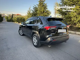  9 TOYOTA RAV4 HYBRID 2021 XLE