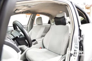  4 تويوتا بريوس هايبرد بحالة الشركة Toyota Prius Hybrid 2015