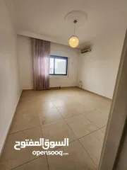  12 شقة للبيع في الجندويل قرب فندق لارسا