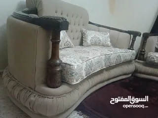  13 أثاث غرفة جلوس 7مقاعد200دينار شبه جديد الله يبارك لصاحب انصيب