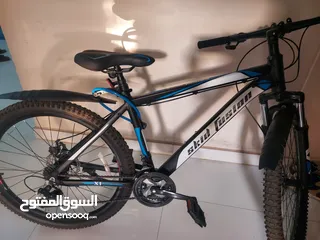  1 دراجة شبه جديدة