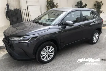  2 تويوتا كورولا كروس بحالة الوكالة