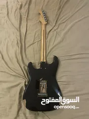  3 Fender Stratocaster