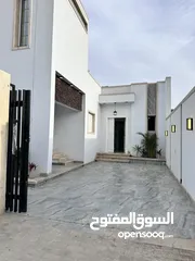  4 منازل للبيع مقسم نور السلام سكني