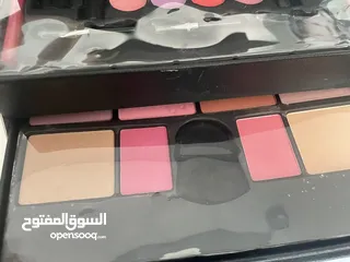  5 شنطه مكياج