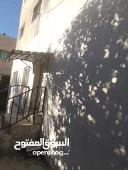  4 للبيع بيت مع أرض في منطقة إيدون – إربد