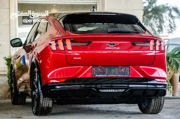  10 2022 Ford mustang AWD