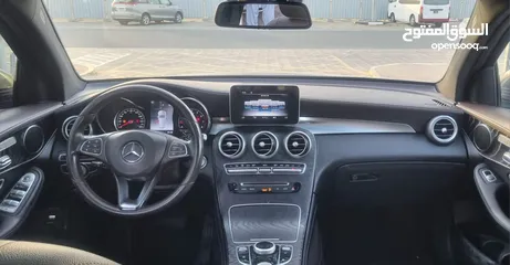  5 Mercedes-Benz GLC300 ( 4 Matic ) - 2018 - Grey