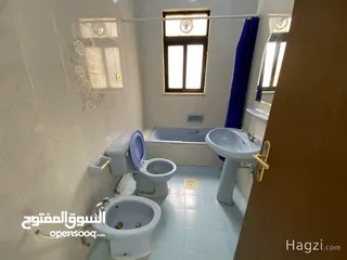  9 شقة غير مفروشة للإيجار 215م2 ( Property 15942 ) سنوي فقط