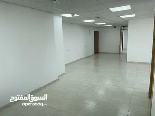  12 مكتب واسع وسط رام الله للايجار