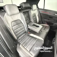  19 VW GOLF GTI MK8 النسخة المميزة بالسعر المميز