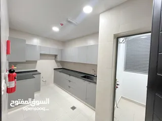  6 شقة للبيع / (نموذج الغرفة و صالة ) بوشر منطقة جامع محمد الامين / شارع المها