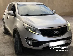  1 كيا سبورتاج 2015 في الرخصة فل ما عدا فتحة فحص ممتاز دهان 3 قطع فقط للبيع على الكاش فقط